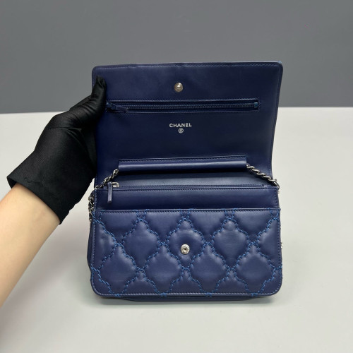 Chanel Diamond Stitch Wallet On Chain Calfskin Dark Blue Chanel Diamond Stitch Wallet On Chain Calfskin Dark Blue