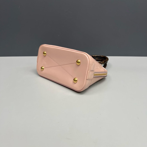 Louis Vuitton Alma BB Vernis Monogram Pink