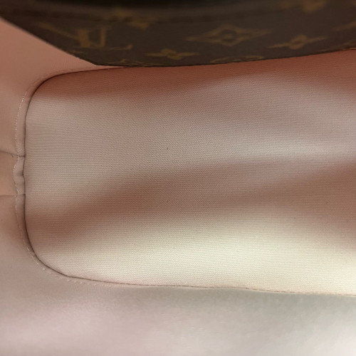 Louis Vuitton Alma BB Vernis Monogram Pink