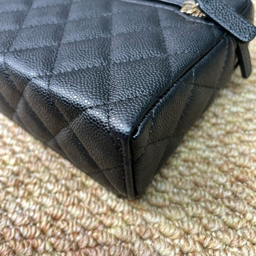 Chanel Quilted Top Handle Slim Vanity Case With Chain Grained Calfskin Black