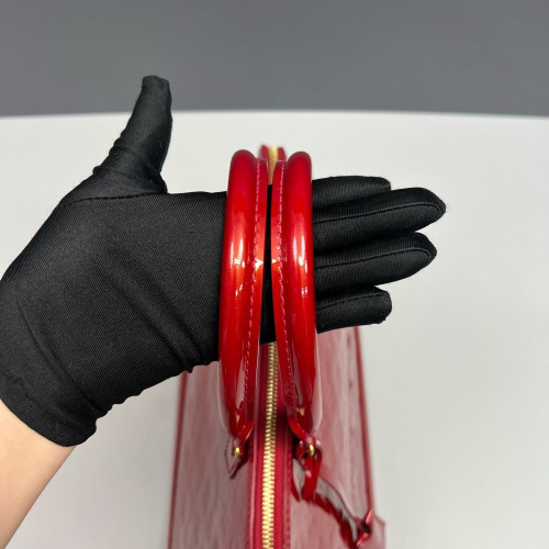 Louis Vuitton Alma GM Vernis Red Louis Vuitton Alma GM Vernis Red