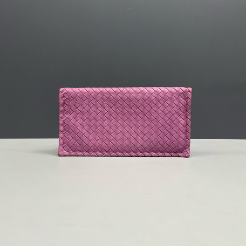 Bottega Veneta Clutch Calfskin Intrecciato Pink