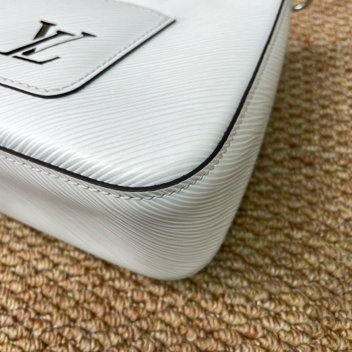 Louis Vuitton Marelle Handbag Epi White
