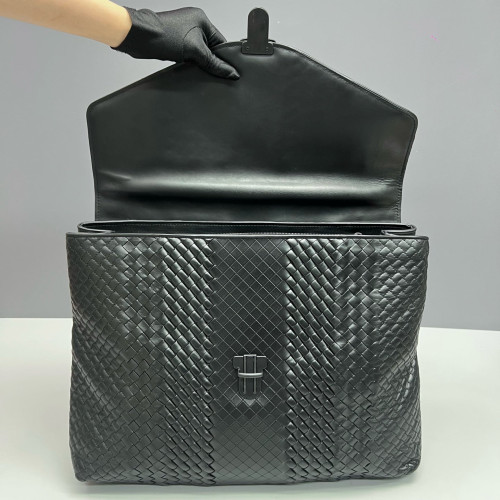 Bottega Veneta Briefcase Lambskin Intrecciato Nappa Black