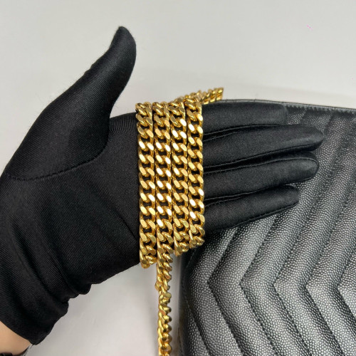 Yves Saint Laurent Envelope Wallet On Chain Shiny Caviar Calfskin Black