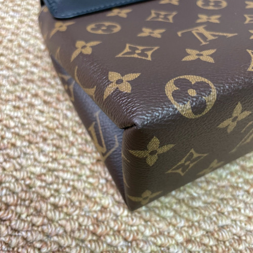 Louis Vuitton Locky BB Monogram Brown