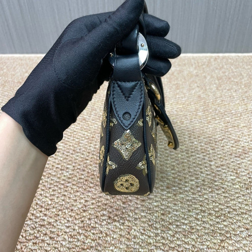 Louis Vuitton Pochette Accessories 22 Monogram Sequin Brown