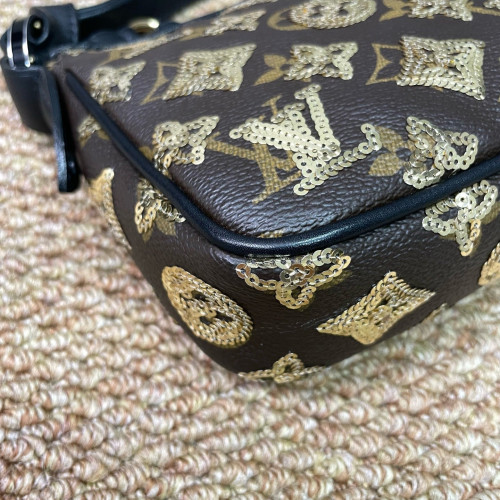 Louis Vuitton Pochette Accessories 22 Monogram Sequin Brown