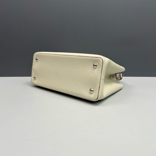 Louis Vuitton Capucines MM Grained Calfskin Ivory