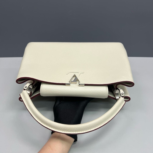 Louis Vuitton Capucines MM Grained Calfskin Ivory