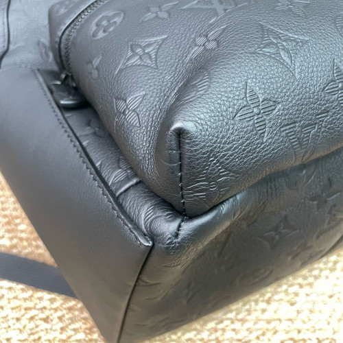 Louis Vuitton Discovery Backpack PM NM Monogram Empreinte Black