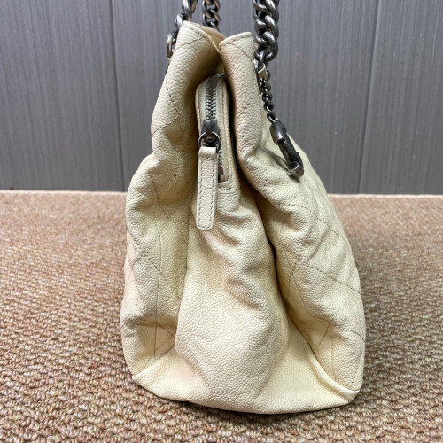 Chanel Quilted Tote Bag Grained Calfskin White