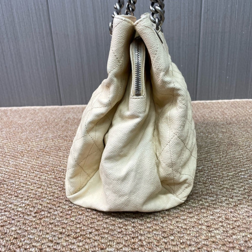 Chanel Quilted Tote Bag Grained Calfskin White