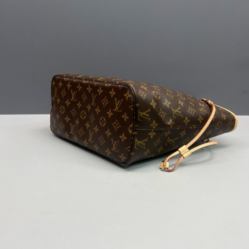Louis Vuitton Neverfull MM Monogram Brown