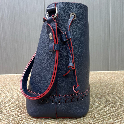 Louis Vuitton Lockme Bucket Cuir Dark Blue