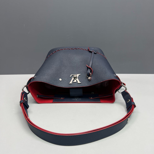 Louis Vuitton Lockme Bucket Cuir Dark Blue
