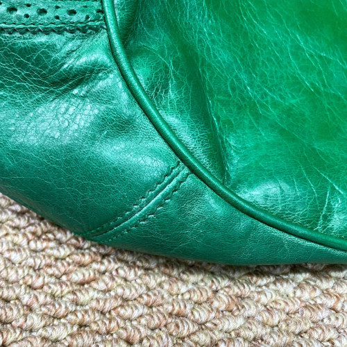 Balenciaga Le Cagole Bucket Small Pull Up Leather Green