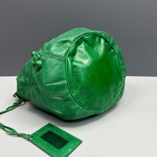 Balenciaga Le Cagole Bucket Small Pull Up Leather Green