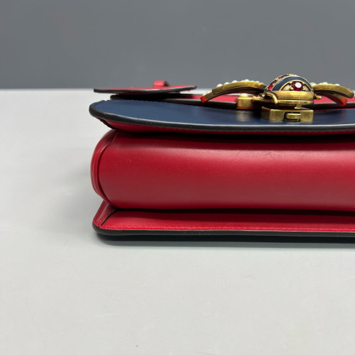 Gucci Shoulder Bag Calfskin White Red Blue