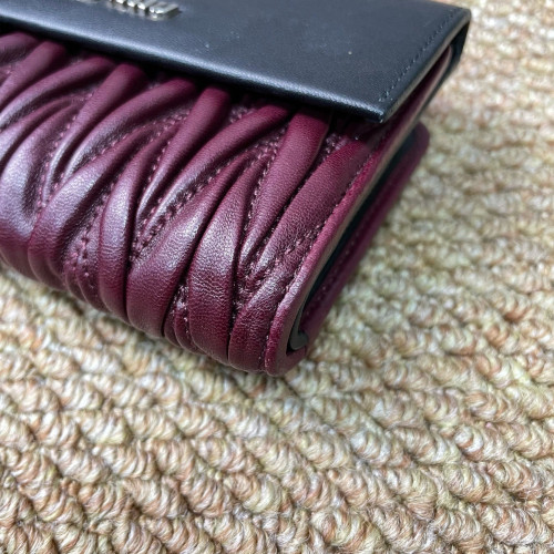 Miu Miu Compact Wallet Nappa Crumpled Lambskin Black Burgundy