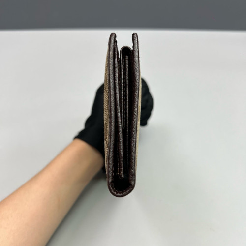 Gucci Continental Wallet GG Monogram Beige Brown