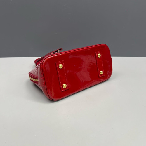 Louis Vuitton Alma BB Vernis Red