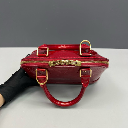 Louis Vuitton Alma BB Vernis Red
