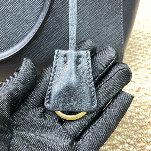 Prada Tote Bag Calfskin Black