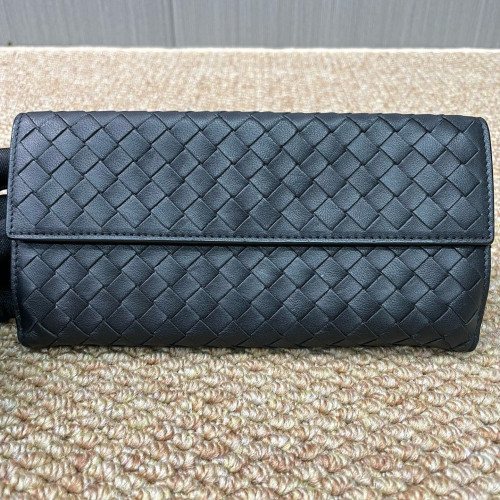Bottega Veneta Intrecciato Continental Flap Wallet Calfskin Intrecciato Black