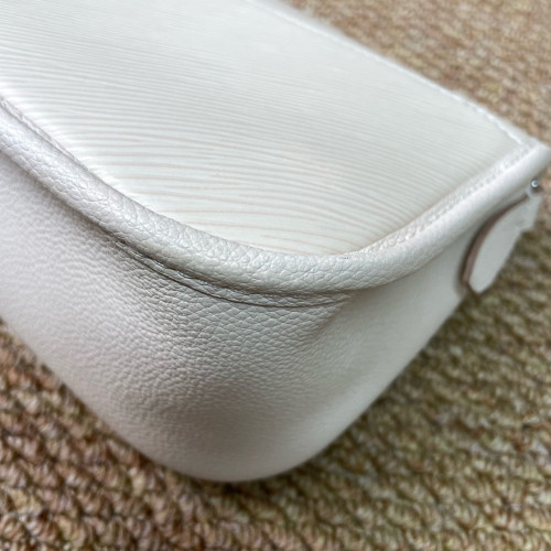 Louis Vuitton Buci Shoulder Bag Epi Beige Mystic White