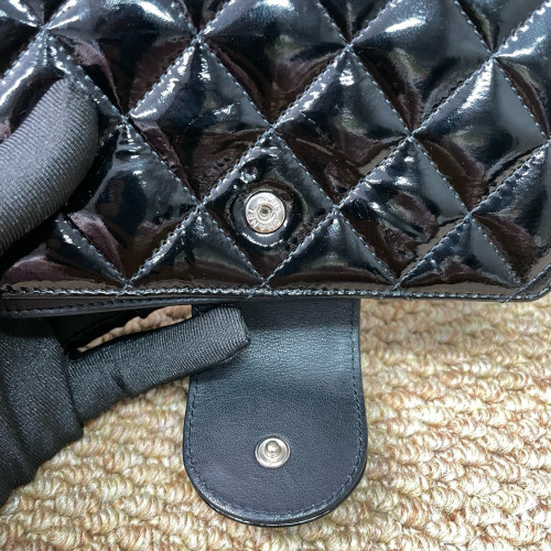 Chanel Quilted Compact Wallet Patent Calfskin Black Chanel Quilted Compact Wallet Patent Calfskin Black