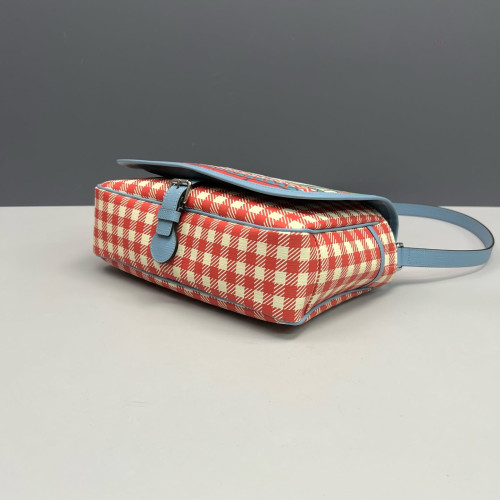 Gucci Messenger Calfskin Red