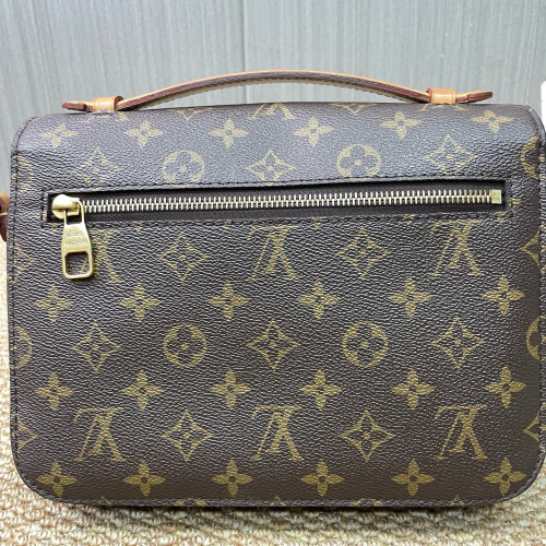 Louis Vuitton Pochette Metis Monogram Brown