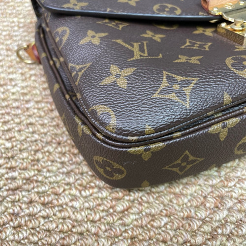 Louis Vuitton Pochette Metis Monogram Brown