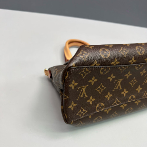 Louis Vuitton Rivoli MM Monogram Brown