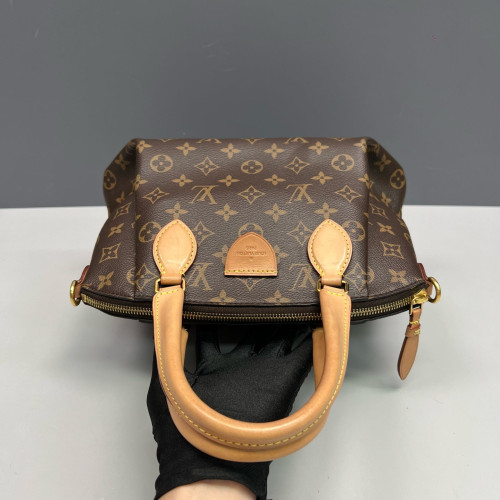 Louis Vuitton Rivoli MM Monogram Brown