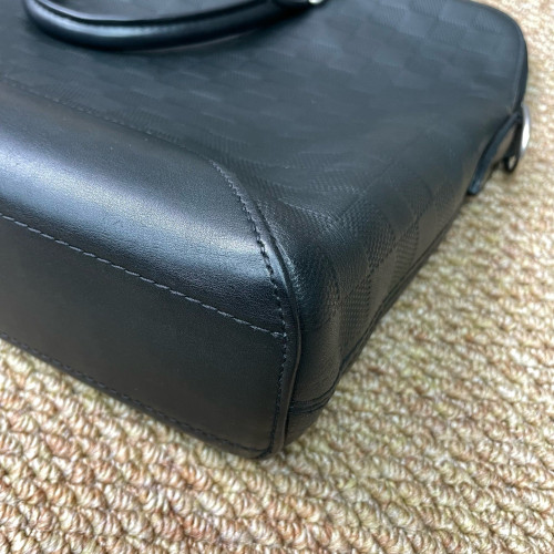 Louis Vuitton Avenue Soft Briefcase Damier Infini Black